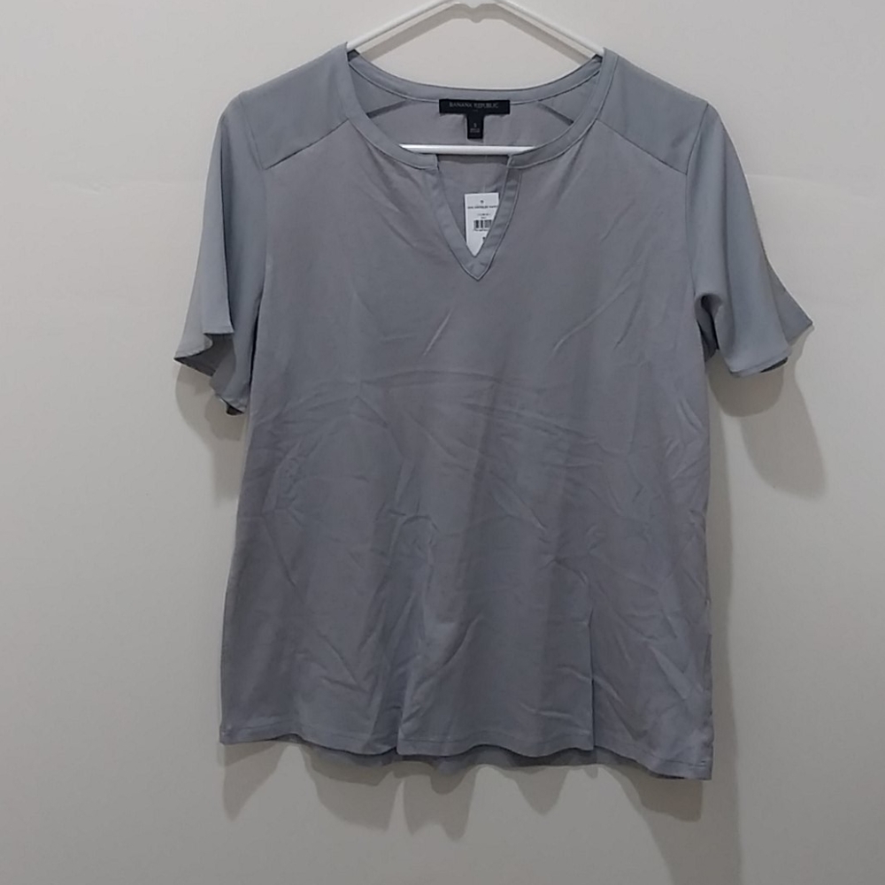 NWT Banana Republic V-Neck T-Shirt